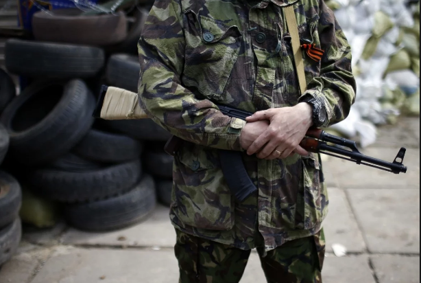 Армия "ДНР" стягивает бронированную технику к линии разграничения